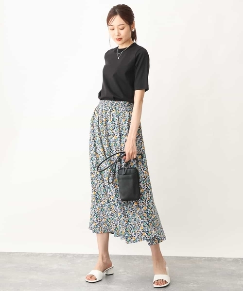 MK MICHEL KLEIN（エムケーミッシェルクラン）の「小花柄フレアスカート/洗える（スカート・レディース・ライトグレー/ネイビー・38）」の3枚目の写真