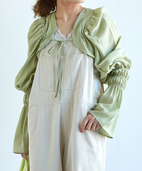w closet（ダブルクローゼット）の「ボリュームスリーブボレロ