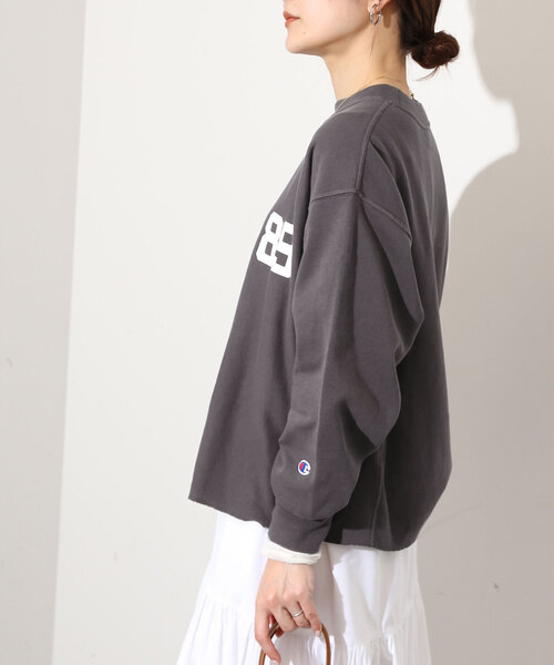 SLOBE IENA（スローブイエナ）の「【Champion / チャンピオン】 クルーネックスウェット（スウェット・レディース・サックスブルー/チャコールグレー・FREE）」の9枚目の写真