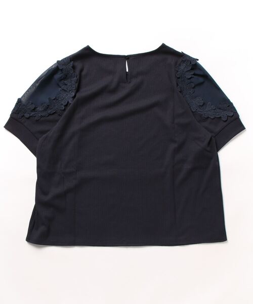 marun(マルン)の「<大きいサイズ> フラワーレースモチーフ付きカットソー marun(Tシャツ/カットソー・レディース・ネイビー/ピンク・L/4L/LL/5L/3L)」の20枚目の写真