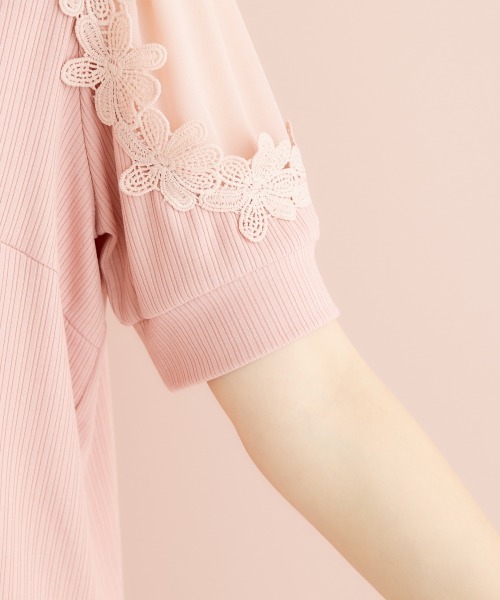 marun(マルン)の「<大きいサイズ> フラワーレースモチーフ付きカットソー marun(Tシャツ/カットソー・レディース・ネイビー/ピンク・L/4L/LL/5L/3L)」の18枚目の写真