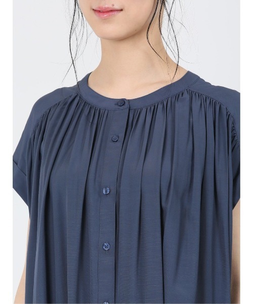 m.f.editorial（エムエフエディトリアル）の「m.f.エディトリアル レディース アイスグログラン バンドカラー半袖ブラウス（シャツ/ブラウス・レディース・イエロー系その他/ネイビー・LARGE/MEDIUM）」の18枚目の写真