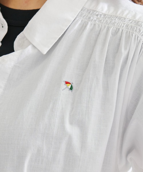 Arnold Palmer（アーノルドパーマー）の「ギャザー 半袖 シャツワンピース（シャツワンピース・レディース・ホワイト/ブラック/サックスブルー・S/M/L）」の5枚目の写真