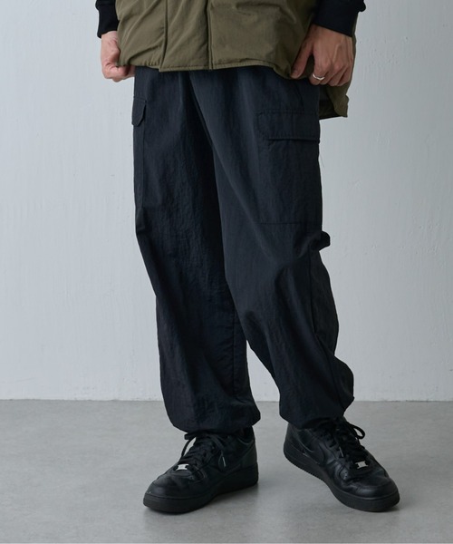 COLONY 2139（コロニートゥーワンスリーナイン）の「ワイドカーゴパンツ（カーゴパンツ・メンズ・カーキ/オリーブ/ブラック・MEDIUM/LARGE）」の2枚目の写真