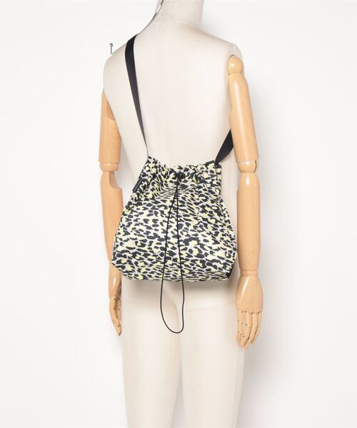 HIGHLOOP(ハイループ)の「〈HIGHLOOP/ハイループ〉ショルダーバッグ(ショルダーバッグ・レディース・その他2/その他4/その他5/その他1/その他3・ONE SIZE)」の6枚目の写真