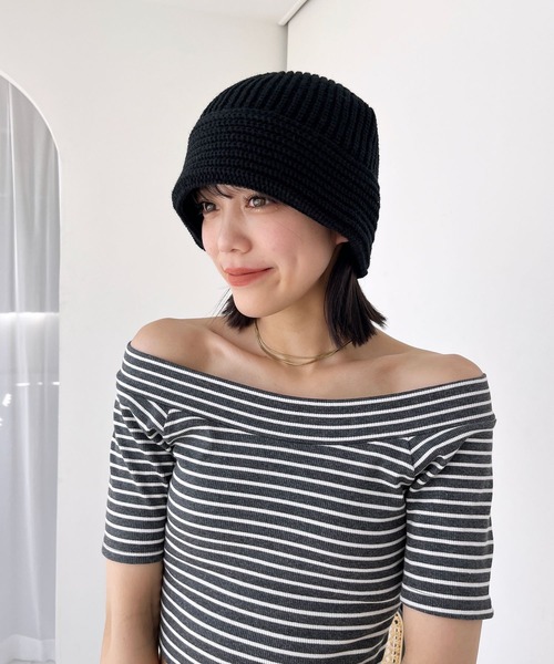 Heather(ヘザー)の「プルダウンニットワッチ 961470(ニットキャップ/ビーニー・レディース・ブラック/アイボリー・ONE SIZE)」の2枚目の写真