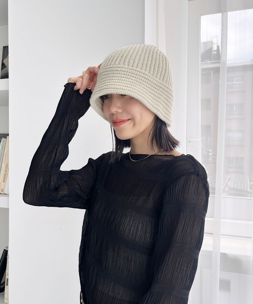 Heather(ヘザー)の「プルダウンニットワッチ 961470(ニットキャップ/ビーニー・レディース・ブラック/アイボリー・ONE SIZE)」の9枚目の写真