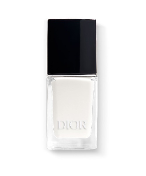 Dior（ディオール）の「ディオール ヴェルニ（マニキュア/ジェルネイル・レディース・080 レッド スマイル/100 ヌード ルック/648 ミラージュ/108 ミュゲ/268 リュバン/323 デューン/558 グレース/663 デジール/849 ルージュ シネマ/878 ヴィクトワール/999 ルージュ 999/449 ダンサント/212 チュチュ/720 アイコン/853 ルージュ トラファルガー/007 ジャスミン/047 ニュイ 1947/206 グリ ディオール/513 ジャドール/796 デニム/902 ピエ・ド・プール/595 ライラック オーガンザ（数量限定色）/555 ポプリン（数量限定色）/203 パステル ミント（数量限定色）/204 レモン グロウ（数量限定色）/887 トリオンフ（数量限定色）/207 ブルー スター（数量限定色）/537 サントノーレ（数量限定色）/001 30 モンテーニュ（数量限定色）/173 ピンクマニア（数量限定色）/212 ピンク チュチュ/330 コーラル ポップ（限定色）/664 シエナ（限定色）/908 ボールド ブラック（限定色）/580 ショッキング ピンク（限定色）/321 ワイルド ベージュ（限定色）/006 ミンティー（限定色）/579 フィズィー（限定色）・FREE）」の2枚目の写真