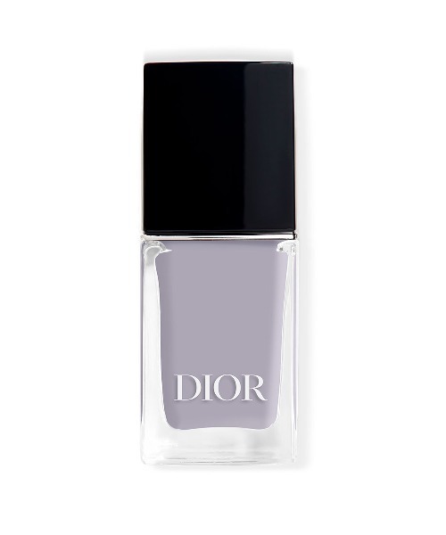 Dior（ディオール）の「ディオール ヴェルニ（マニキュア/ジェルネイル・レディース・080 レッド スマイル/100 ヌード ルック/648 ミラージュ/108 ミュゲ/268 リュバン/323 デューン/558 グレース/663 デジール/849 ルージュ シネマ/878 ヴィクトワール/999 ルージュ 999/449 ダンサント/212 チュチュ/720 アイコン/853 ルージュ トラファルガー/007 ジャスミン/047 ニュイ 1947/206 グリ ディオール/513 ジャドール/796 デニム/902 ピエ・ド・プール/595 ライラック オーガンザ（数量限定色）/555 ポプリン（数量限定色）/203 パステル ミント（数量限定色）/204 レモン グロウ（数量限定色）/887 トリオンフ（数量限定色）/207 ブルー スター（数量限定色）/537 サントノーレ（数量限定色）/001 30 モンテーニュ（数量限定色）/173 ピンクマニア（数量限定色）/212 ピンク チュチュ/330 コーラル ポップ（限定色）/664 シエナ（限定色）/908 ボールド ブラック（限定色）/580 ショッキング ピンク（限定色）/321 ワイルド ベージュ（限定色）/006 ミンティー（限定色）/579 フィズィー（限定色）・FREE）」の13枚目の写真