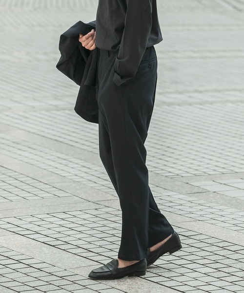 URBAN RESEARCH DOORS（アーバンリサーチドアーズ）の「『イージーケア/ウォッシャブル』LIFE STYLE TAILOR　カルゼコンフォータブルパンツ（スーツパンツ・メンズ・モカ/ネイビー/グレー・SMALL/MEDIUM/LARGE/X-LARGE）」の18枚目の写真