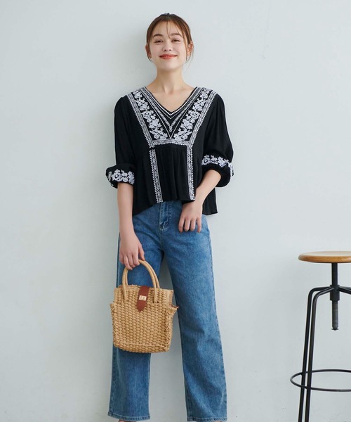 Edit Sheen(エディットシーン)の「刺繍切り替えブラウス(シャツ/ブラウス・レディース・ブラック/サックスブルー・M)」の22枚目の写真