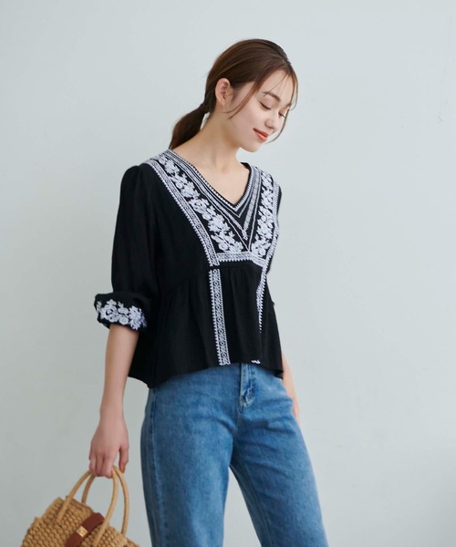 Edit Sheen(エディットシーン)の「刺繍切り替えブラウス(シャツ/ブラウス・レディース・ブラック/サックスブルー・M)」の7枚目の写真