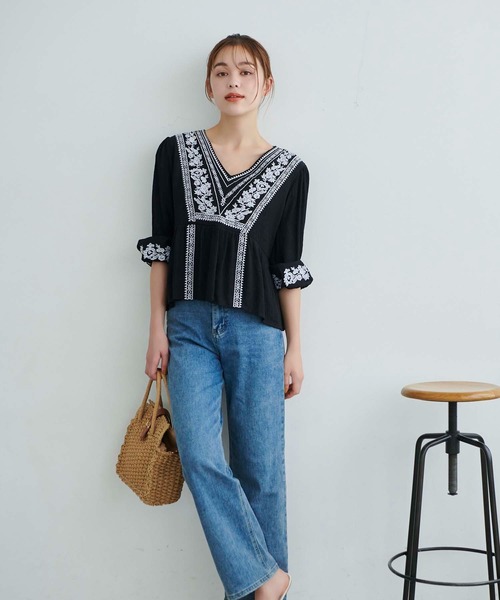 Edit Sheen(エディットシーン)の「刺繍切り替えブラウス(シャツ/ブラウス・レディース・ブラック/サックスブルー・M)」の19枚目の写真