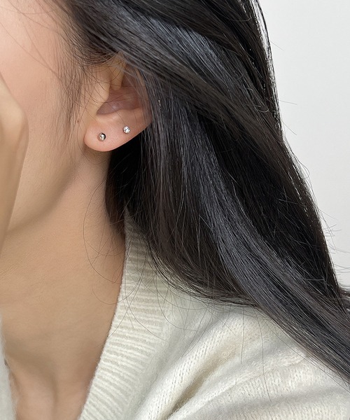 LA VORAGINE(ラ ヴォラジネ)の「金属アレルギー対応ジルコンミニピアス(ピアス(両耳用)・レディース・シルバー・S/M/L)」の15枚目の写真