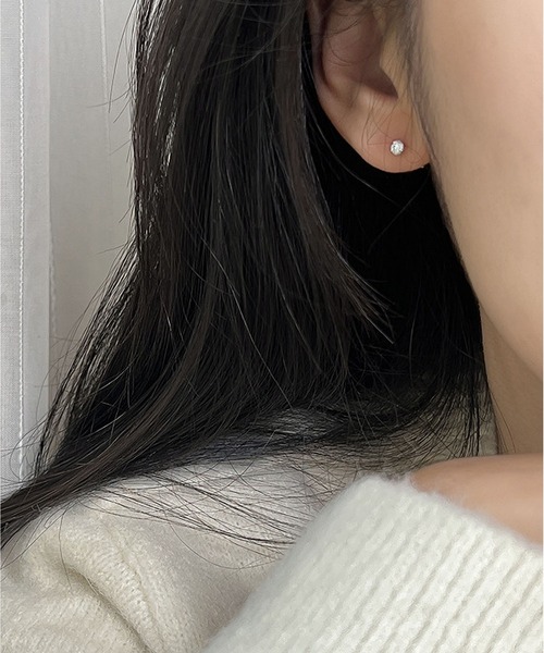 LA VORAGINE(ラ ヴォラジネ)の「金属アレルギー対応ジルコンミニピアス(ピアス(両耳用)・レディース・シルバー・S/M/L)」の6枚目の写真