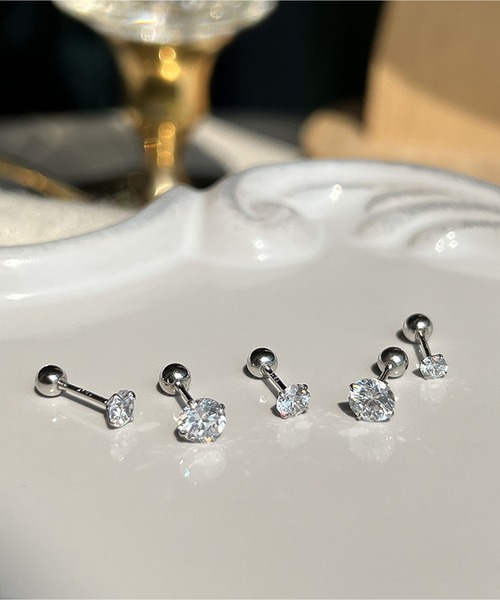 LA VORAGINE(ラ ヴォラジネ)の「金属アレルギー対応ジルコンミニピアス(ピアス(両耳用)・レディース・シルバー・S/M/L)」の16枚目の写真