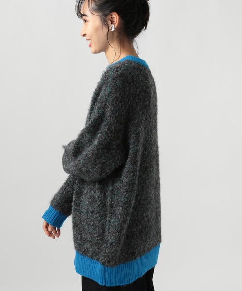 BAYFLOW（ベイフロー）の「バイカラーニットプルオーバー（ニット/セーター・レディース・ブラック/ブルー/グレー・FREE）」の17枚目の写真
