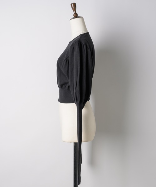 VIOLETTA（ヴィオレッタ）の「レースカラークロップドニットトップス（ニット/セーター・レディース・ホワイト/グレー/ブラック/ライトグリーン/ネイビー・FREE）」の6枚目の写真