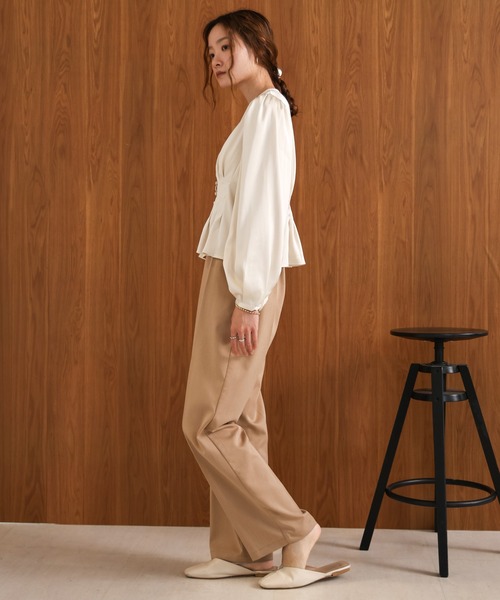 Bab（バブ）の「ウエストタックペプラムブラウス（シャツ/ブラウス・レディース・アイボリー/モカ/ピンク・M）」の9枚目の写真