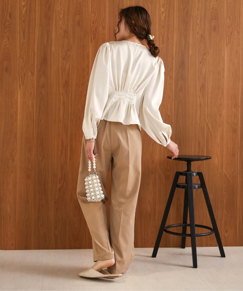 Bab（バブ）の「ウエストタックペプラムブラウス（シャツ/ブラウス・レディース・アイボリー/モカ/ピンク・M）」の8枚目の写真