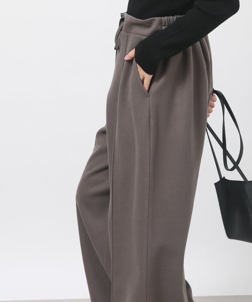 rps（アールピーエス）の「起毛ワイドパンツ（スラックス・レディース・ブラック/グレイッシュベージュ/モカ・フリー）」の9枚目の写真