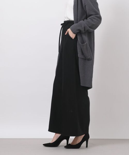 rps（アールピーエス）の「起毛ワイドパンツ（スラックス・レディース・ブラック/グレイッシュベージュ/モカ・フリー）」の21枚目の写真