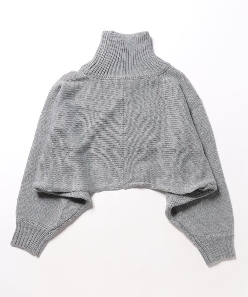kese-moi（ケセモイ）の「タートル変形プルオーバー（ニット/セーター・レディース・グレー/ブラック/オフホワイト・FREE）」の4枚目の写真