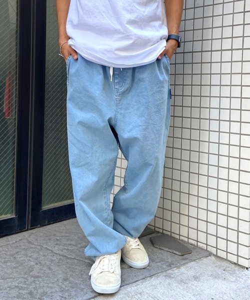 DC(ディーシー)の「DC/ディーシー デニムパンツ ワンポイント ワイドシルエット DPT241007(デニムパンツ・メンズ・スミクロ/ライトインディゴブルー/インディゴブルー・XL/M/L)」の3枚目の写真