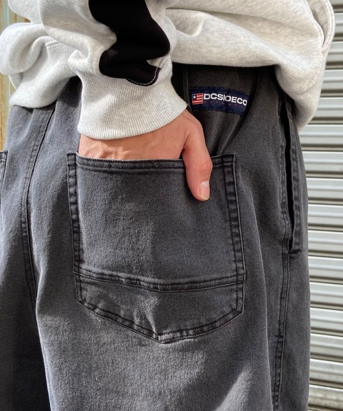 DC(ディーシー)の「DC/ディーシー デニムパンツ ワンポイント ワイドシルエット DPT241007(デニムパンツ・メンズ・スミクロ/ライトインディゴブルー/インディゴブルー・XL/M/L)」の21枚目の写真