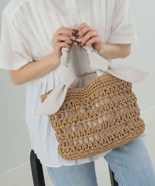 Ray BEAMS（レイビームス）の「Ray BEAMS / リボン ペーパー トートバッグ（かごバッグ・レディース・ブラック/ナチュラル・ONE SIZE）」の22枚目の写真