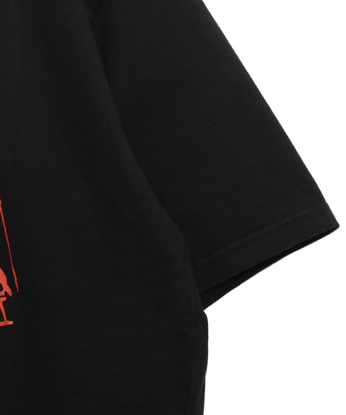 UNDERCOVER（アンダーカバー）の「UC1D3805（Tシャツ/カットソー・メンズ・ホワイト/ブラック/グレイッシュベージュ・5/4/3/2/1）」の5枚目の写真