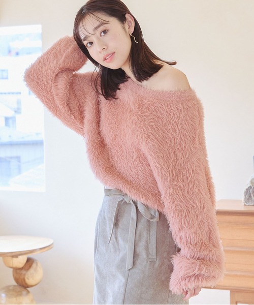 mysty woman(ミスティウーマン)の「フェザークルーネックプルオーバー 994624(ニット/セーター・レディース・ピンク系その他/オフホワイト/グレー/ベージュ系その他・FREE)」の4枚目の写真