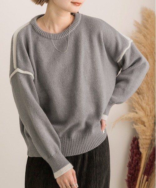 ad thie（アドティエ）の「ゆったり・クルーネック 配色ラインデザインニット（ニット/セーター・レディース・グレー/オフホワイト・FREE）」の5枚目の写真