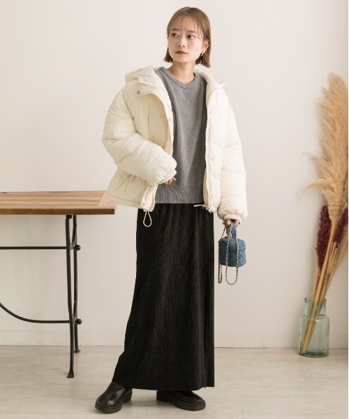 ad thie（アドティエ）の「ゆったり・クルーネック 配色ラインデザインニット（ニット/セーター・レディース・グレー/オフホワイト・FREE）」の20枚目の写真