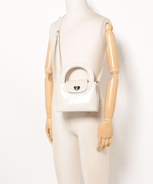 clear（クリア）の「ハートハンドバッグ≪2024SS新作≫（ハンドバッグ・レディース・アイボリー/ブラック・F）」の3枚目の写真