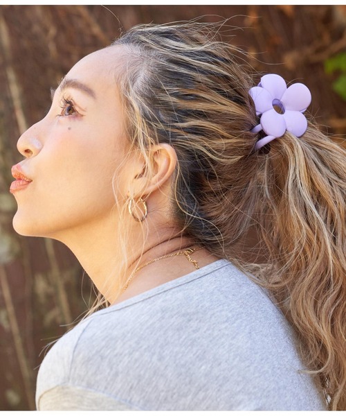 anap mimpi（アナップミンピ）の「フラワー ビッグ ヘアクリップ バンスクリップ（バレッタ/ヘアクリップ・レディース・オレンジ/ラベンダー/ベージュ/ライトブルー/ターコイズブルー・FREE）」の4枚目の写真