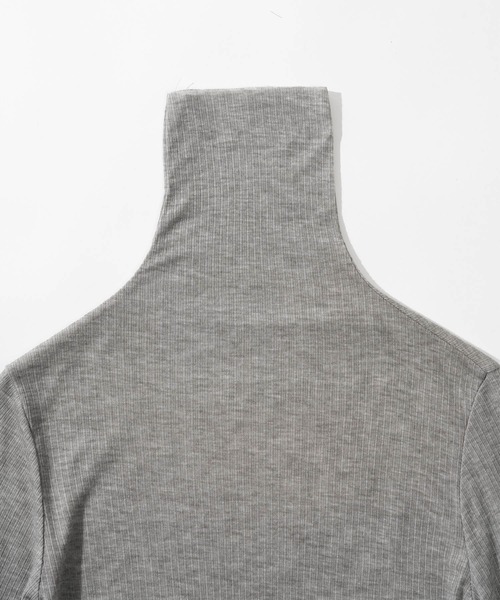 ZAKKA-BOX(ザッカボックス)の「薄くて暖かウール混インナータートル(Tシャツ/カットソー・レディース・ブラック/グレー/アイボリー/ブルー/ピンク・FREE)」の10枚目の写真