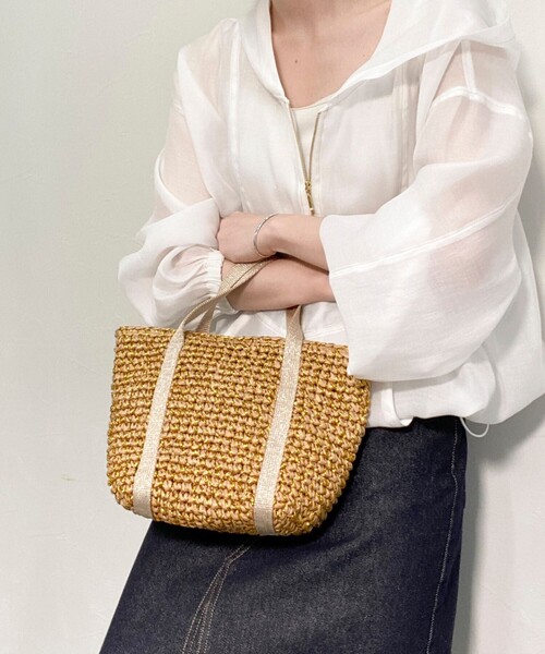 fredy emue（フレディエミュ）の「ラメテープペーパートートバッグ（トートバッグ・レディース・ベージュ/グレー/ブラック・FREE）」の4枚目の写真