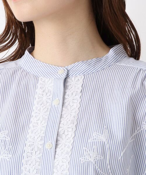 one'sterrace（ワンズテラス）の「刺繍入り フレアシルエットチュニックシャツ（シャツ/ブラウス・レディース・ベージュ系8/ブルー系その他7・02）」の6枚目の写真