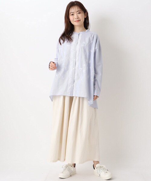 one'sterrace（ワンズテラス）の「刺繍入り フレアシルエットチュニックシャツ（シャツ/ブラウス・レディース・ベージュ系8/ブルー系その他7・02）」の13枚目の写真
