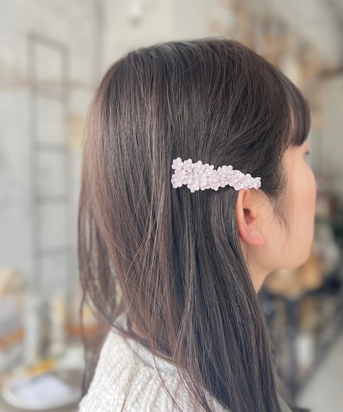m.soeur（エムスール）の「ランタナのクリアヘアピン（ヘアピン・レディース・ホワイト/ピンク・FREE）」の4枚目の写真