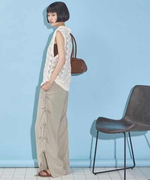 THE YOn（ザヨン）の「サイドリボンスリットヘムイージーパンツ