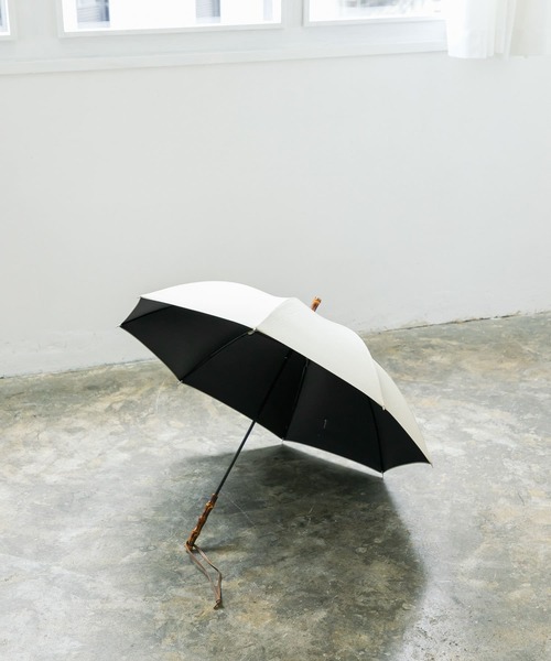 URBAN RESEARCH(アーバンリサーチ)の「晴雨兼用バンブーアンブレラ(長傘・レディース・ホワイト/ベージュ/ブラック・-)」の4枚目の写真