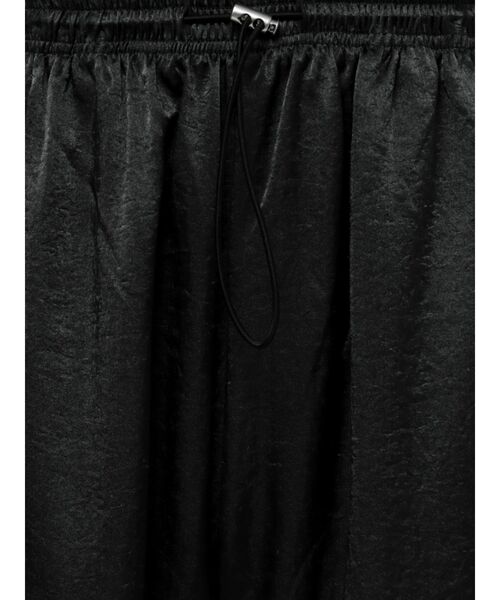 EMODA（エモダ）の「グロスルーズパンツ（その他パンツ・レディース・ブラック/グリーン/アイボリー・FREE）」の16枚目の写真