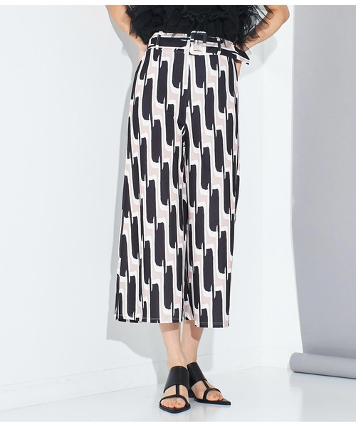 Settimissimo（セッティミッシモ）の「ITALY ジオメトリック柄 友布ベルト付 クロップドパンツ（その他パンツ・レディース・ブラック/ピンク・FREE）」の2枚目の写真