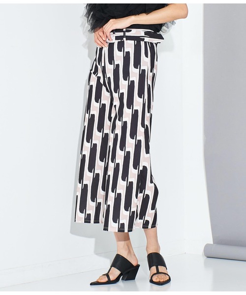 Settimissimo（セッティミッシモ）の「ITALY ジオメトリック柄 友布ベルト付 クロップドパンツ（その他パンツ・レディース・ブラック/ピンク・FREE）」の18枚目の写真