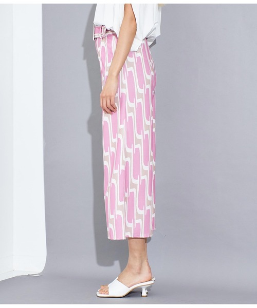 Settimissimo（セッティミッシモ）の「ITALY ジオメトリック柄 友布ベルト付 クロップドパンツ（その他パンツ・レディース・ブラック/ピンク・FREE）」の3枚目の写真