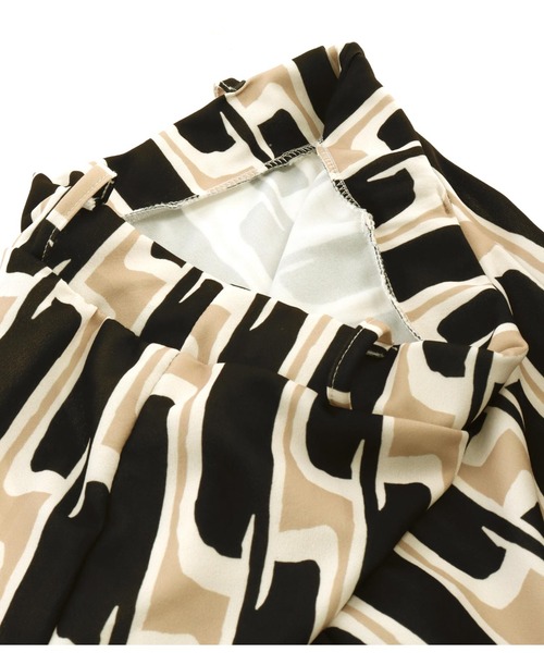 Settimissimo（セッティミッシモ）の「ITALY ジオメトリック柄 友布ベルト付 クロップドパンツ（その他パンツ・レディース・ブラック/ピンク・FREE）」の5枚目の写真