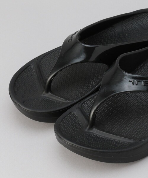 TELIC（テリック）の「TELIC/テリック W-FLIP FLOP/フリップ フロップ/リカバリーサンダル トングタイプ（サンダル・メンズ・ブラック・26.0cm/28.0cm/27.0cm）」の6枚目の写真