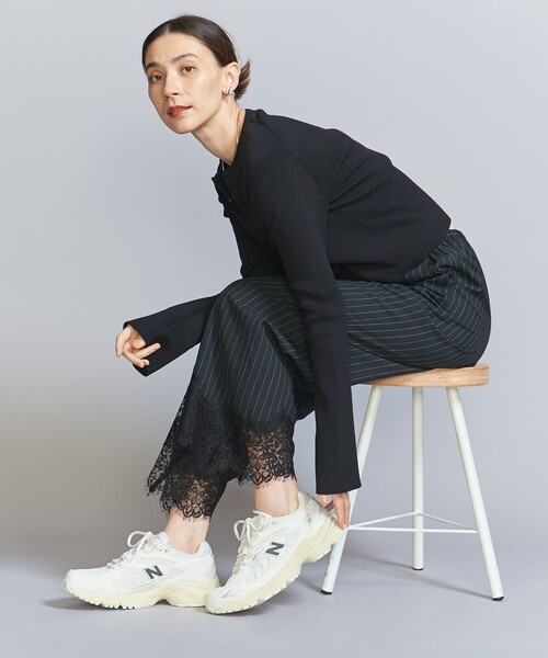 NEW BALANCE（ニューバランス）の「＜New Balance＞ML725/スニーカー（スニーカー・レディース・ブラック/オフホワイト/シルバー・22.5cm/23cm/23.5cm/24cm/24.5cm/25cm）」の5枚目の写真